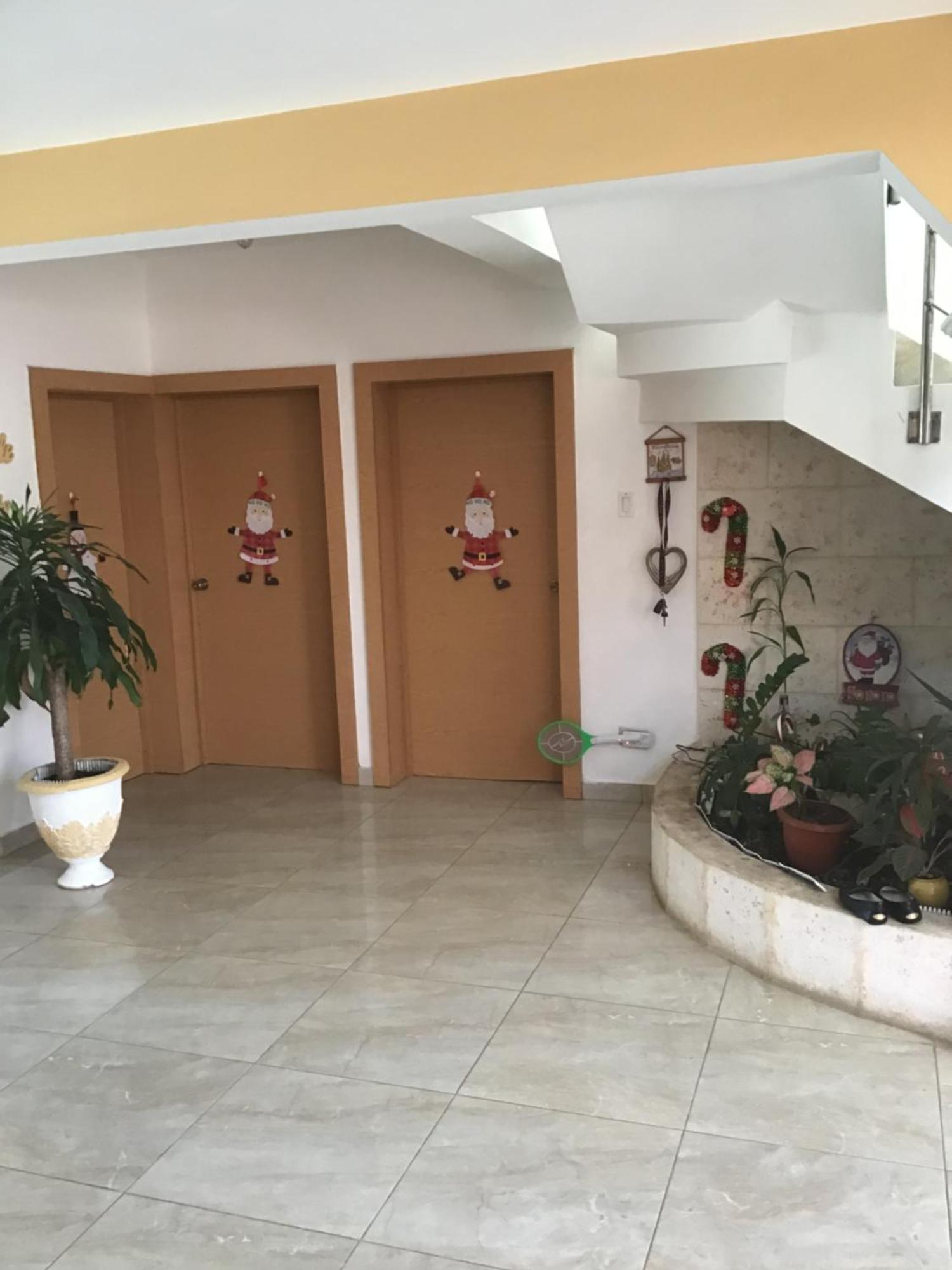 Villa Nilsa Бани Екстериор снимка